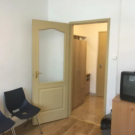 Soproni Szakkepzesi Centrum Kollegiuma * 쇼프론