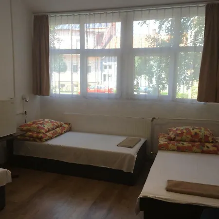 Soproni Szakkepzesi Centrum Kollegiuma 쇼프론