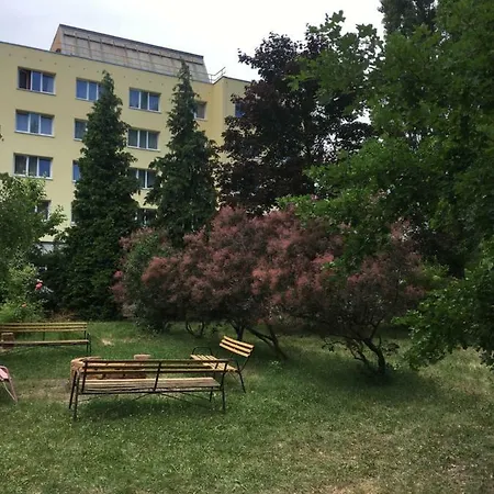 호스텔 Soproni Szakkepzesi Centrum Kollegiuma