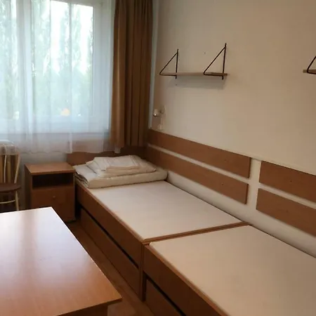 Soproni Szakkepzesi Centrum Kollegiuma * 쇼프론
